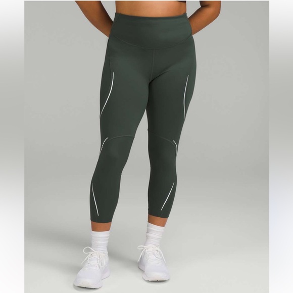 lululemon athletica Pants - LULULEMON Women’s Base Pace High-Rise Reflective Crop 23” Leggings